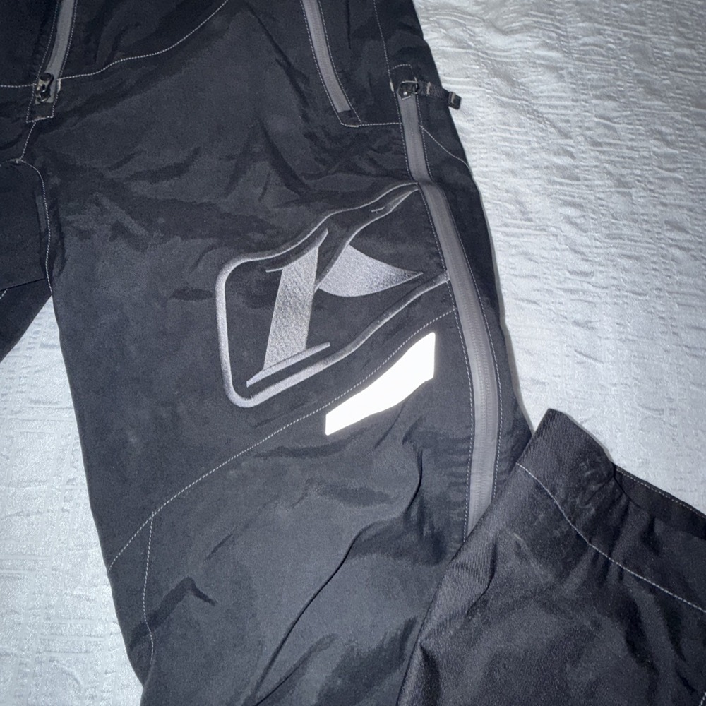 Klim Snowmobile Bib Overalls Sz L Black Insulated GoreTex Waterproof 3M - Picture 2 of 10